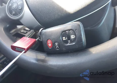 2015 Toyota Prius Three z USA, uszkodzony, nr VIN JTDKN3DU5F1914191